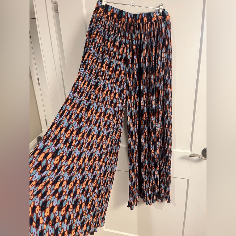Ultra Wide-legged Multicolor Pleated Women's Pants